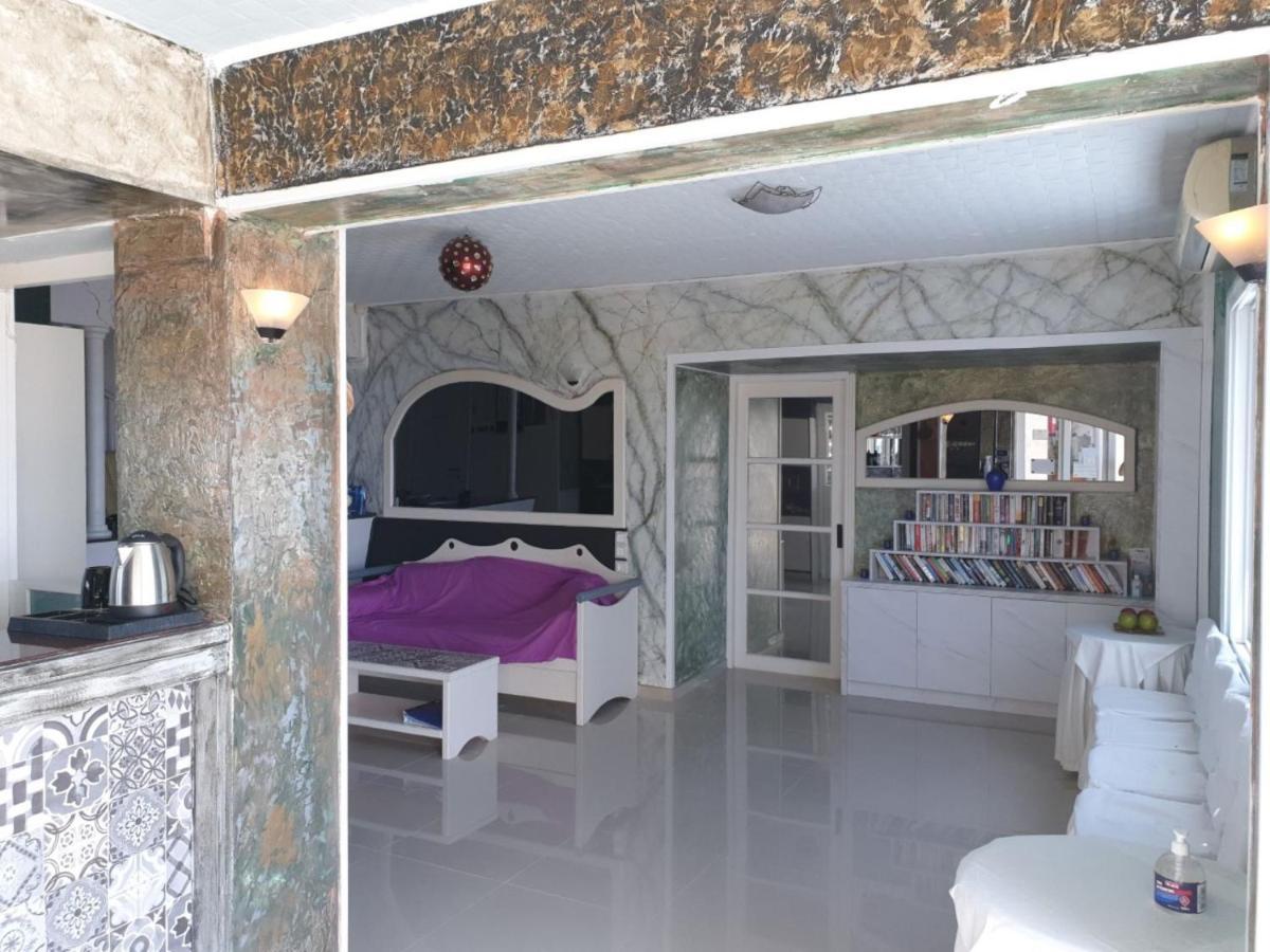 Room In Apartment - Beautiful And Spacious Room Near Cretan Sea Chersonissos Buitenkant foto